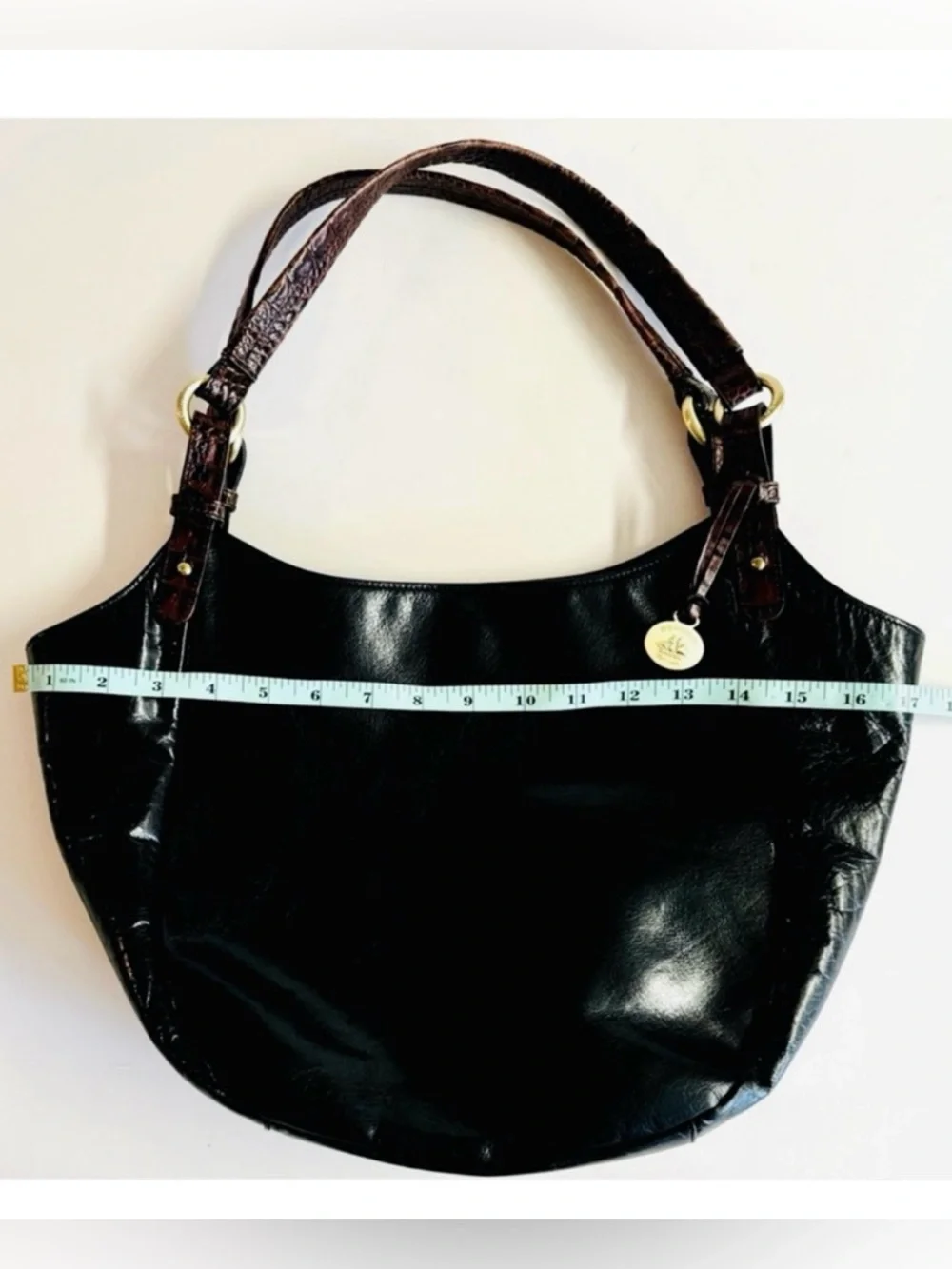 Vtg.Brahmin Tuscan Classic Black Leather Shoulder Bag with Croc Embossed Handles